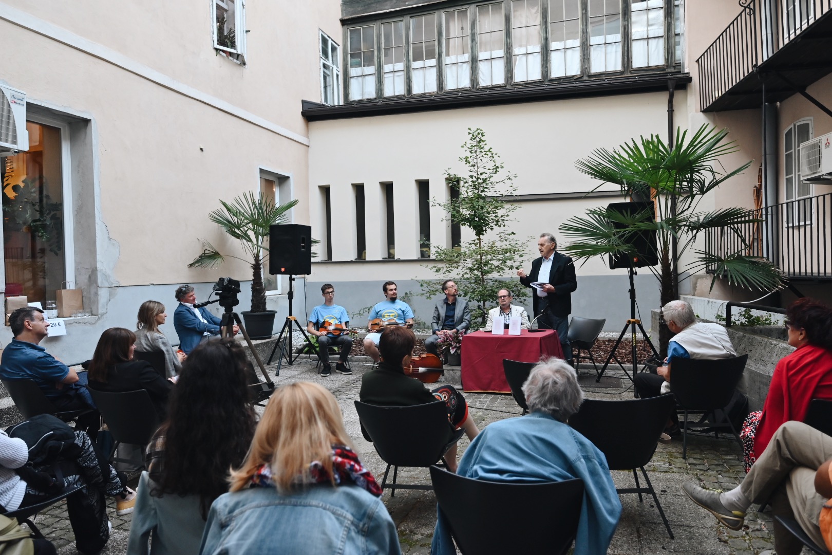 Zunanje prizorišče - atrij Slovenske matice (Vir: SM)